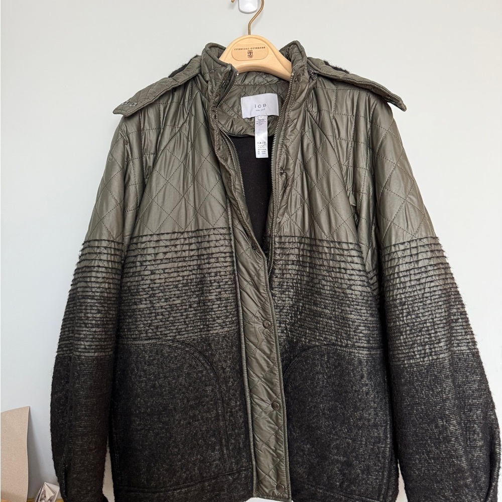 ICB New York women’s Quilted khaki hooded Oversized winter coat/jacket